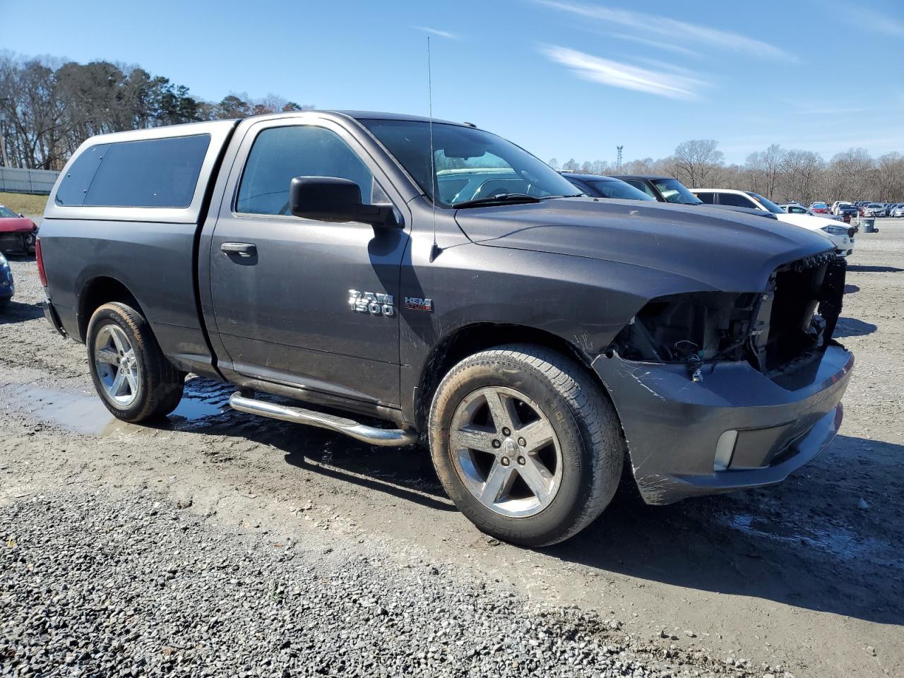 2014 RAM 1500 ST - Image 4