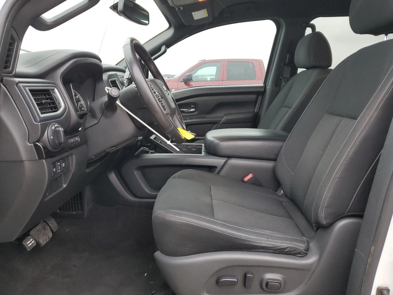 2018 NISSAN TITAN SV - Фото 7