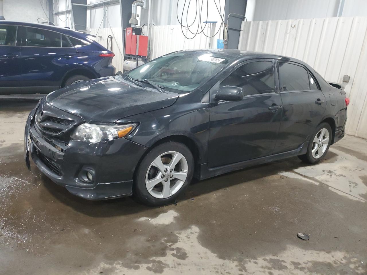2013 TOYOTA COROLLA BA