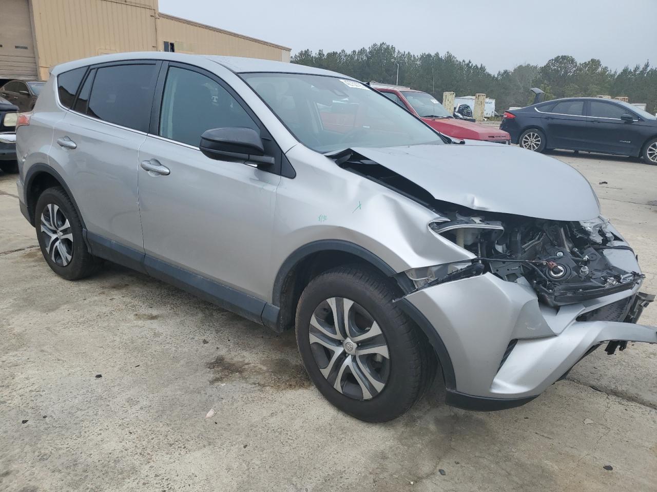 2018 TOYOTA RAV4 LE - Фото 4