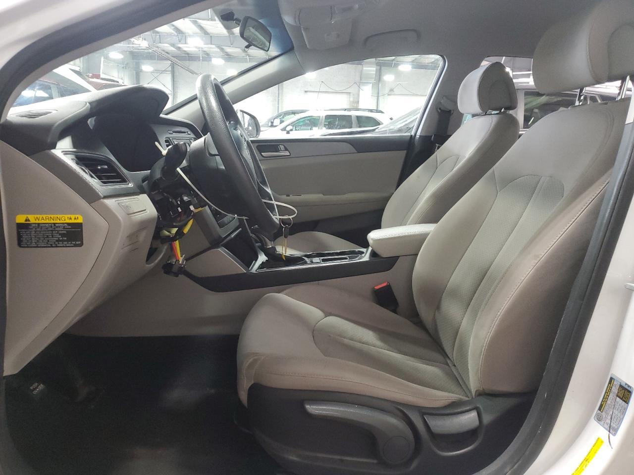 2017 HYUNDAI SONATA SE - Фото 7