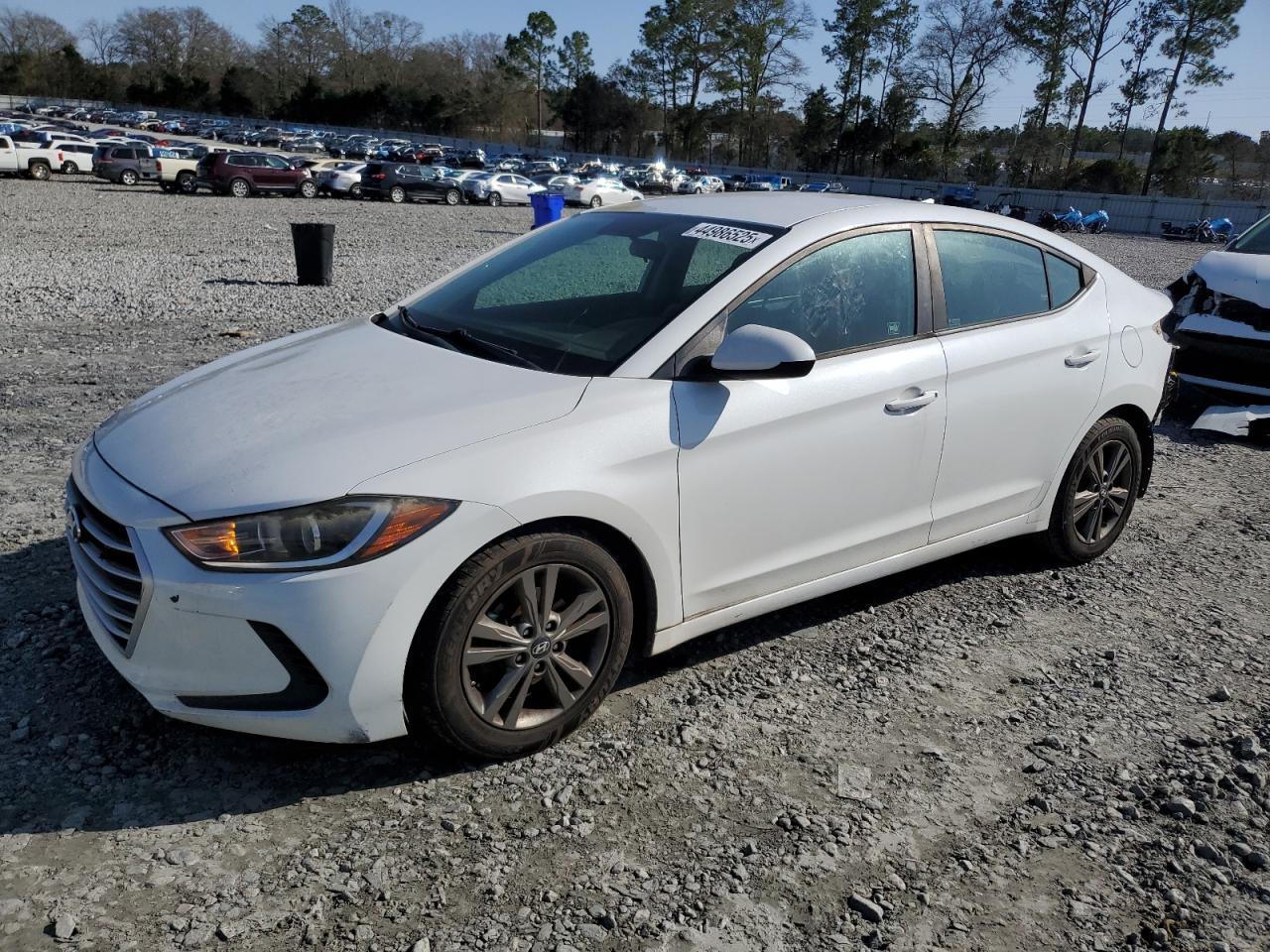 2018 HYUNDAI ELANTRA SE