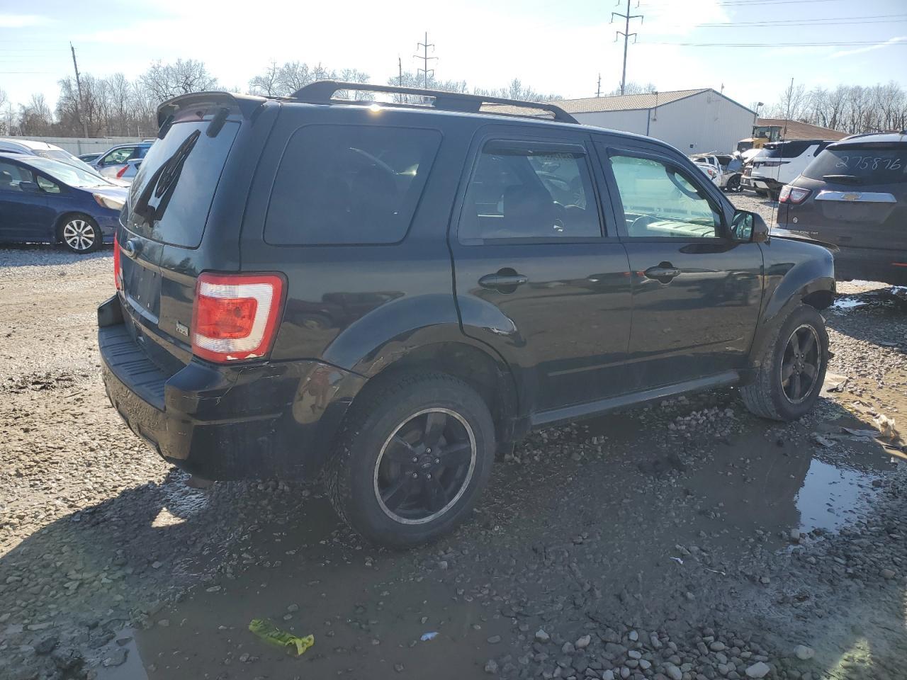 2010 FORD ESCAPE XLT - Фото 3
