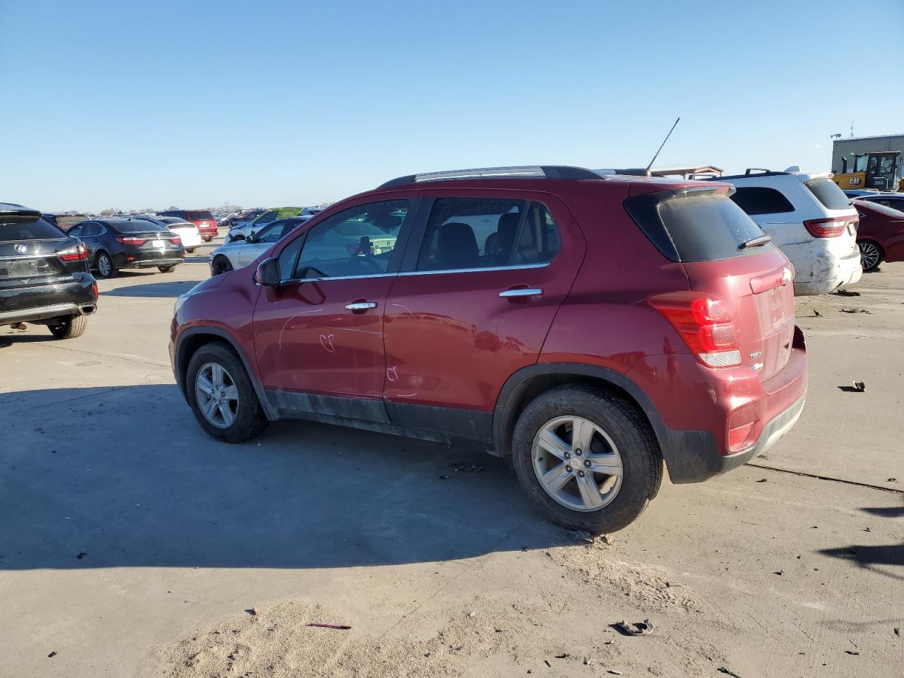2019 CHEVROLET TRAX 1LT - Фото 2