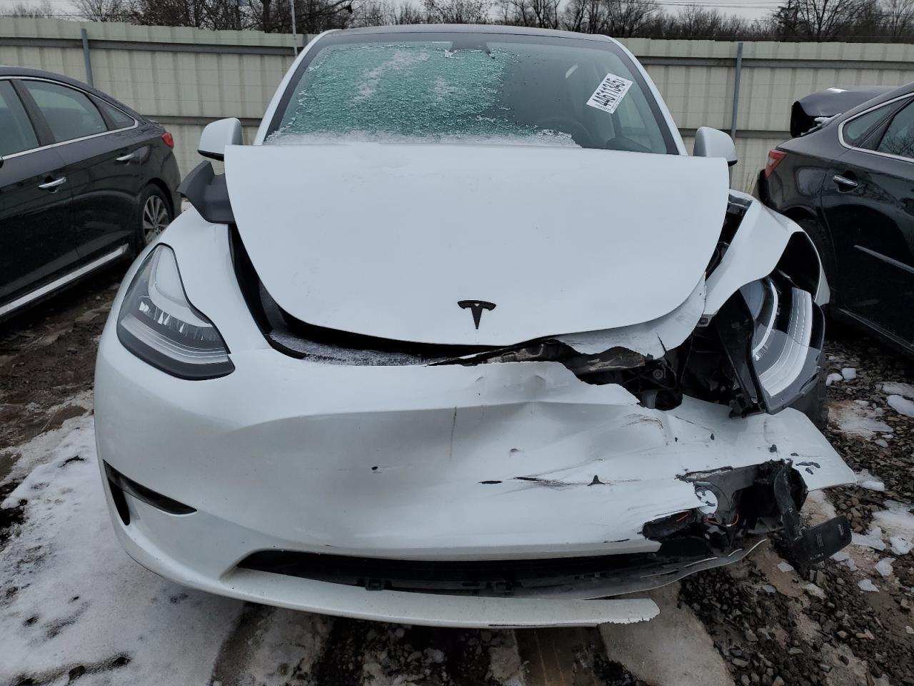 2023 TESLA MODEL Y - Фото 5