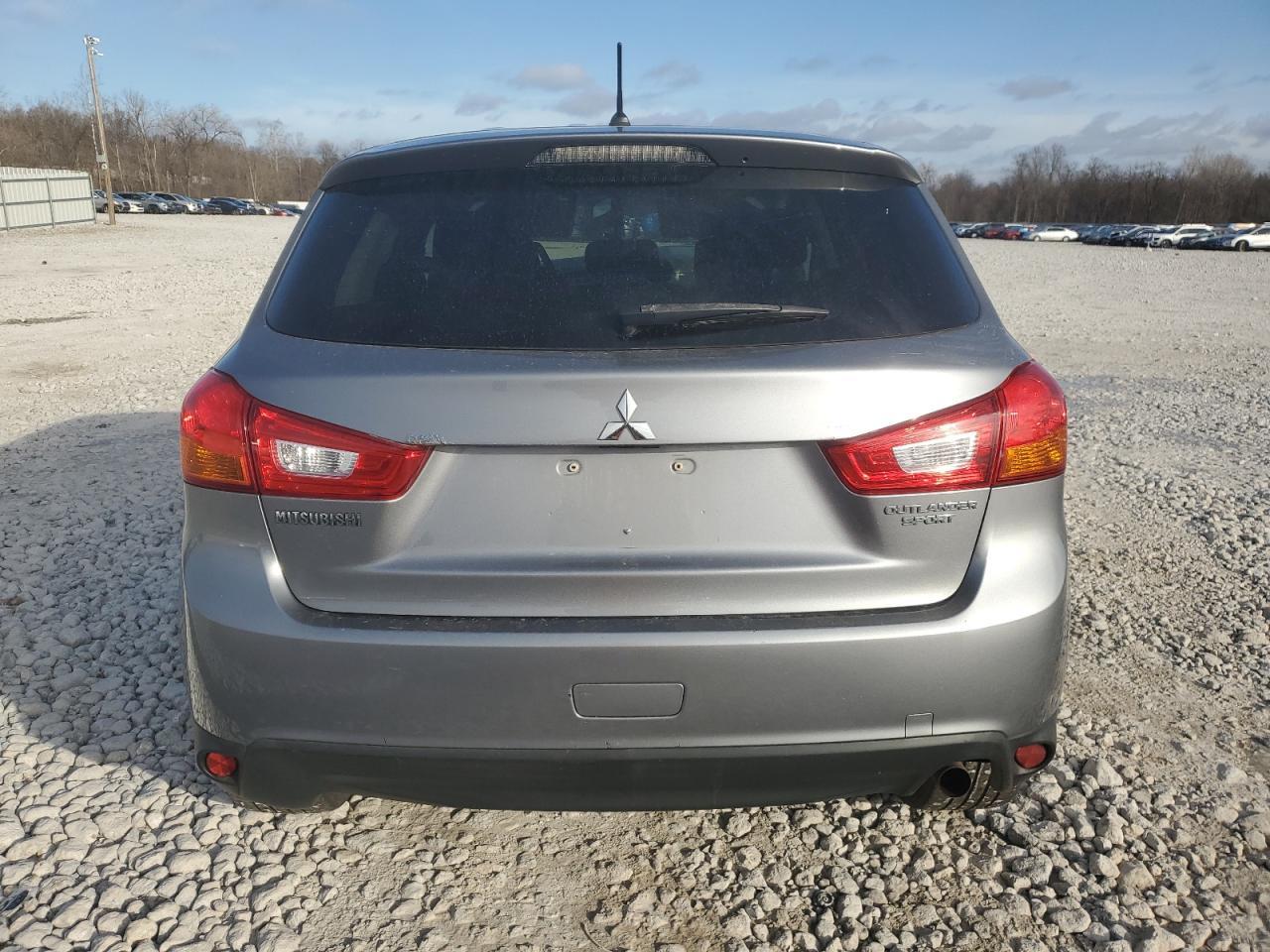 2015 MITSUBISHI OUTLANDER - Фото 6