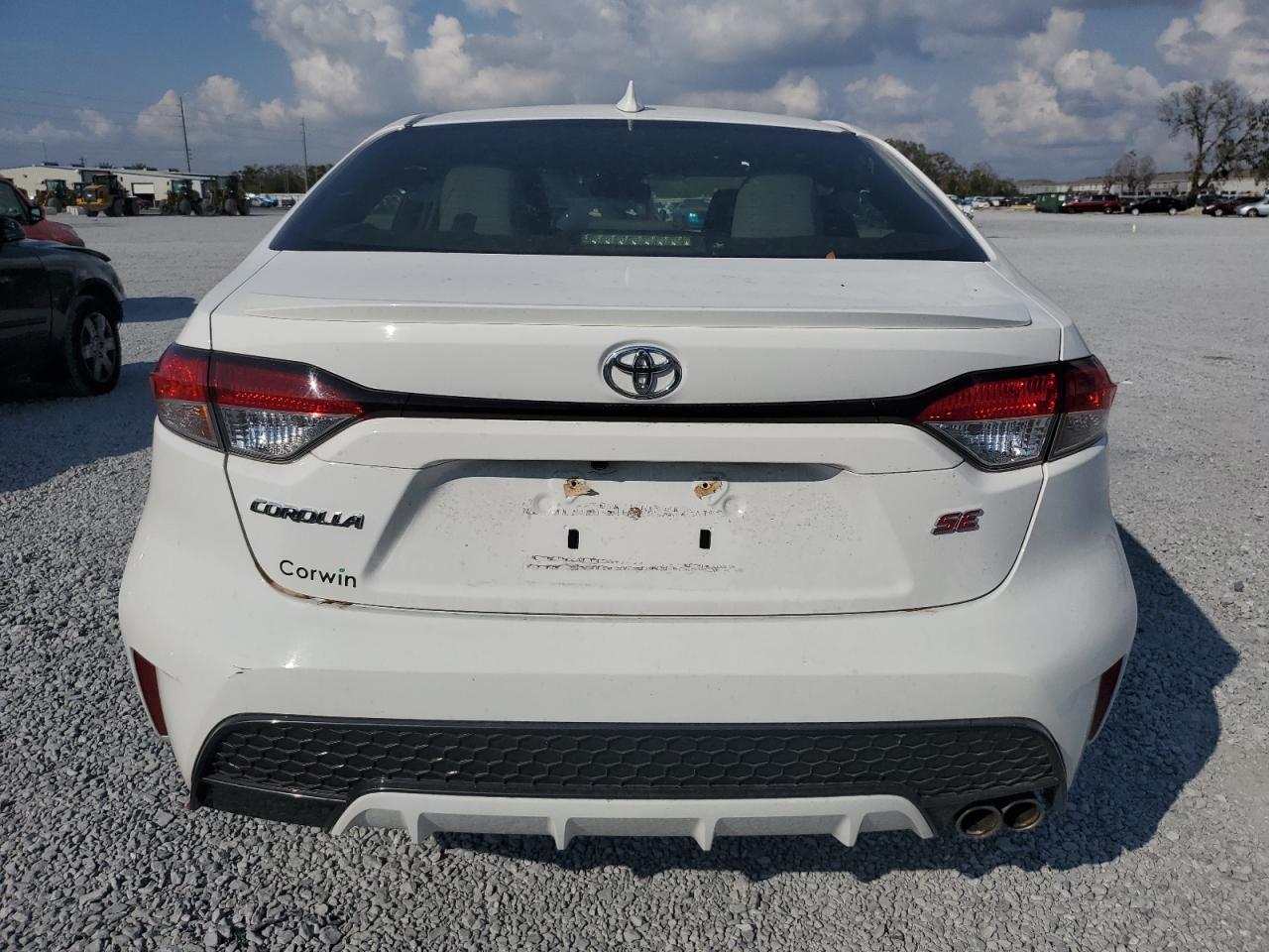 2020 TOYOTA COROLLA SE - Фото 6