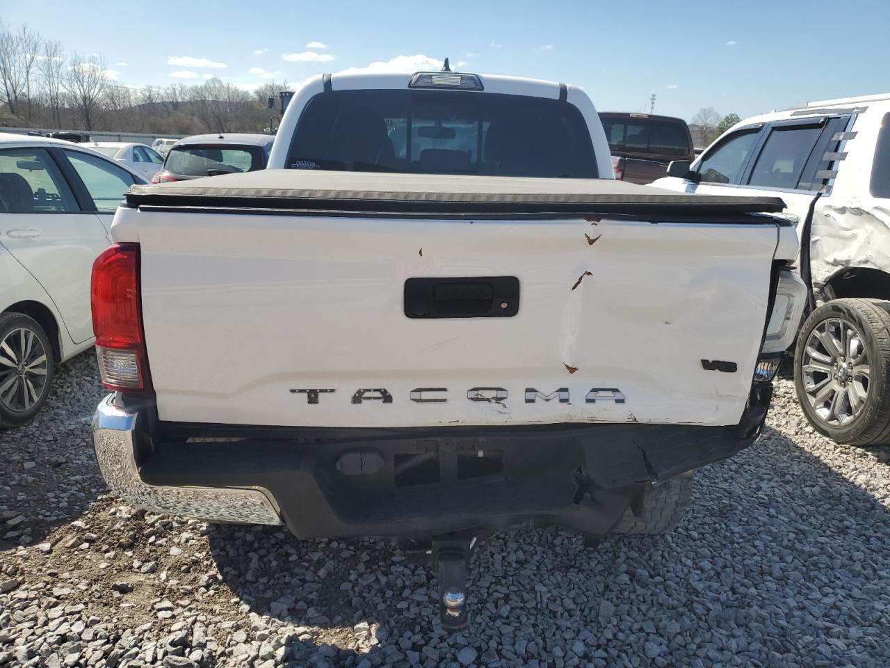 2017 TOYOTA TACOMA DOU - Фото 6