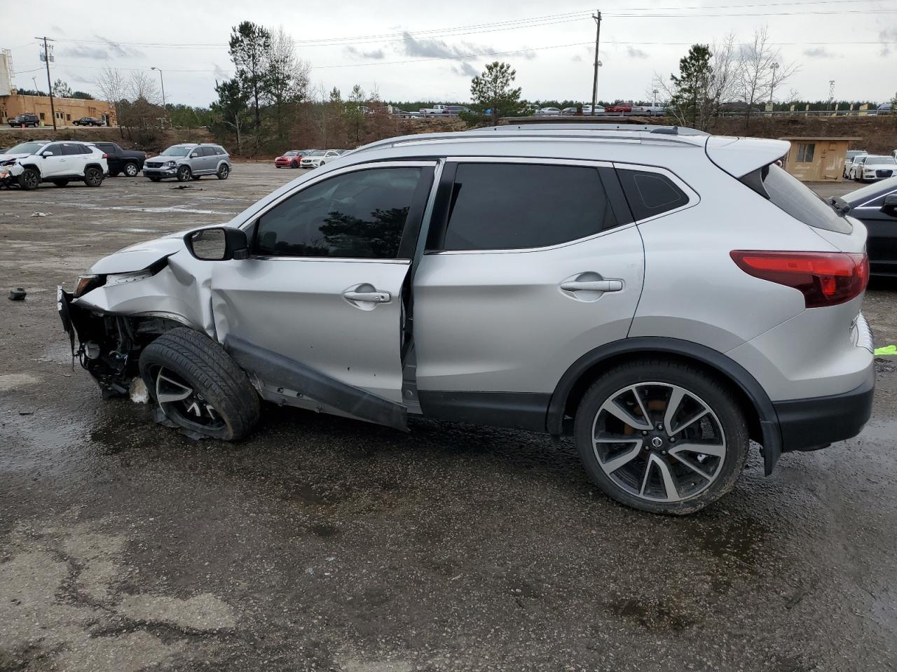 2017 NISSAN ROGUE SPOR - Image 2