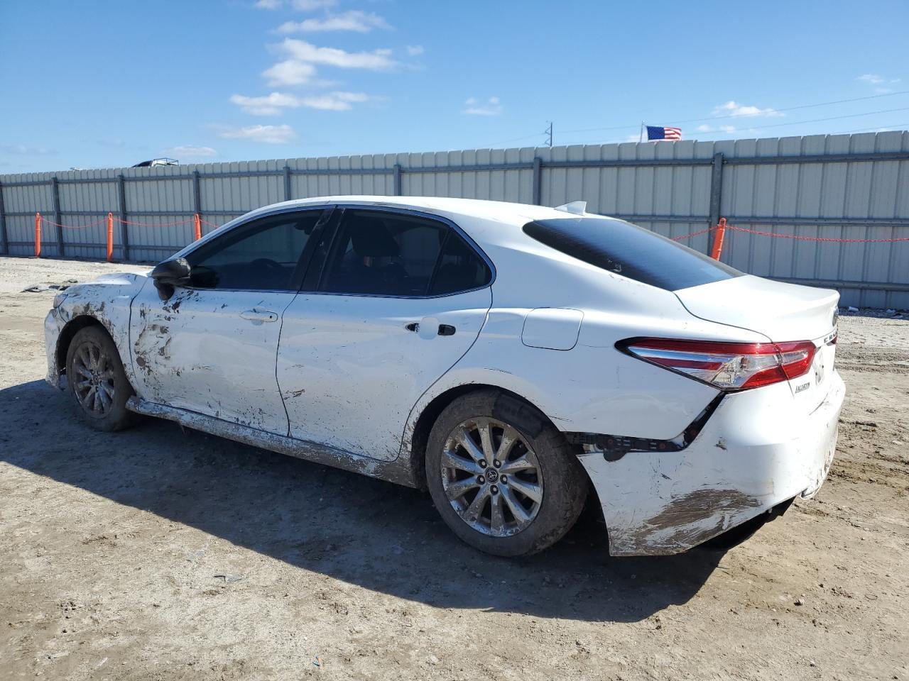 2020 TOYOTA CAMRY LE - Image 2