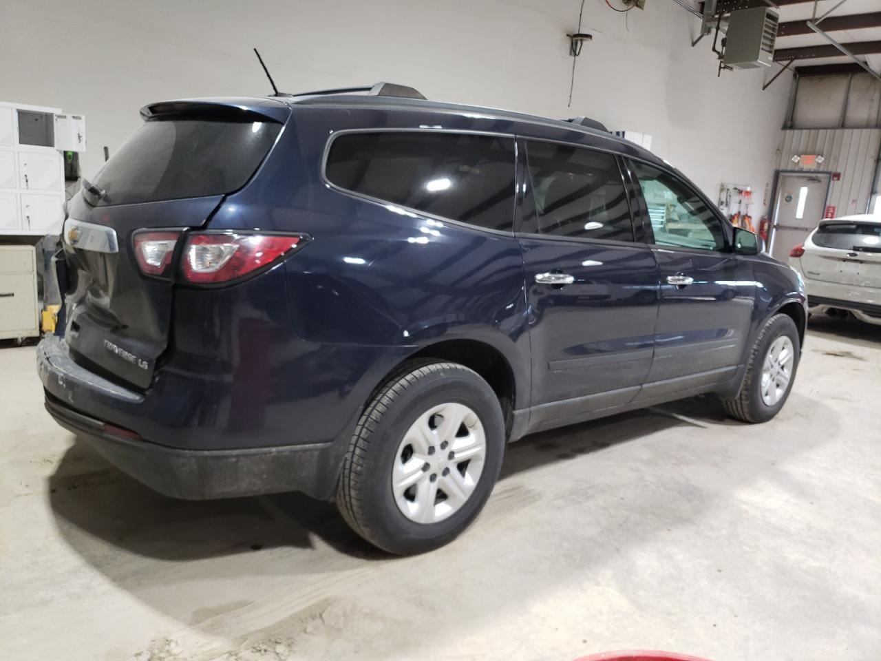 2015 CHEVROLET TRAVERSE L - Фото 3