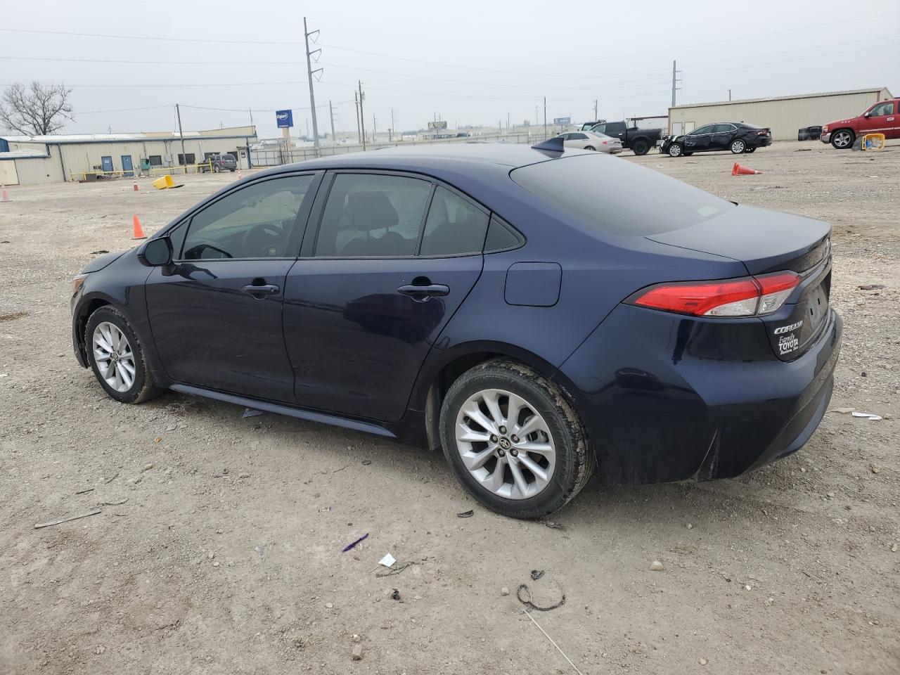 2020 TOYOTA COROLLA LE - Фото 2