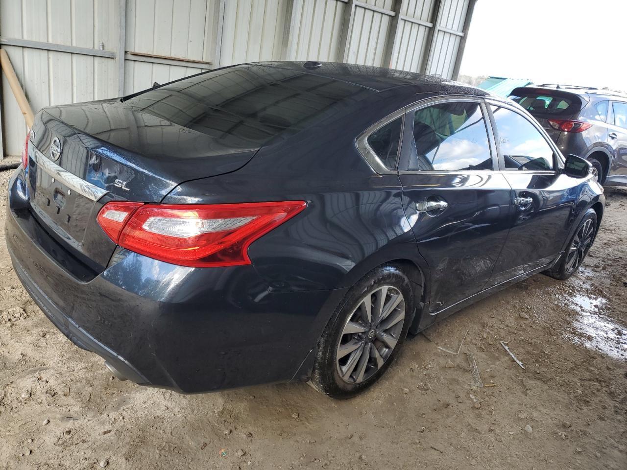 2017 NISSAN ALTIMA 2.5 - Фото 3