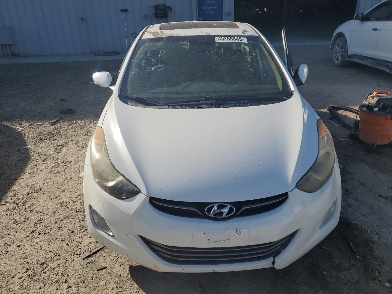 2013 HYUNDAI ELANTRA GL - Image 5