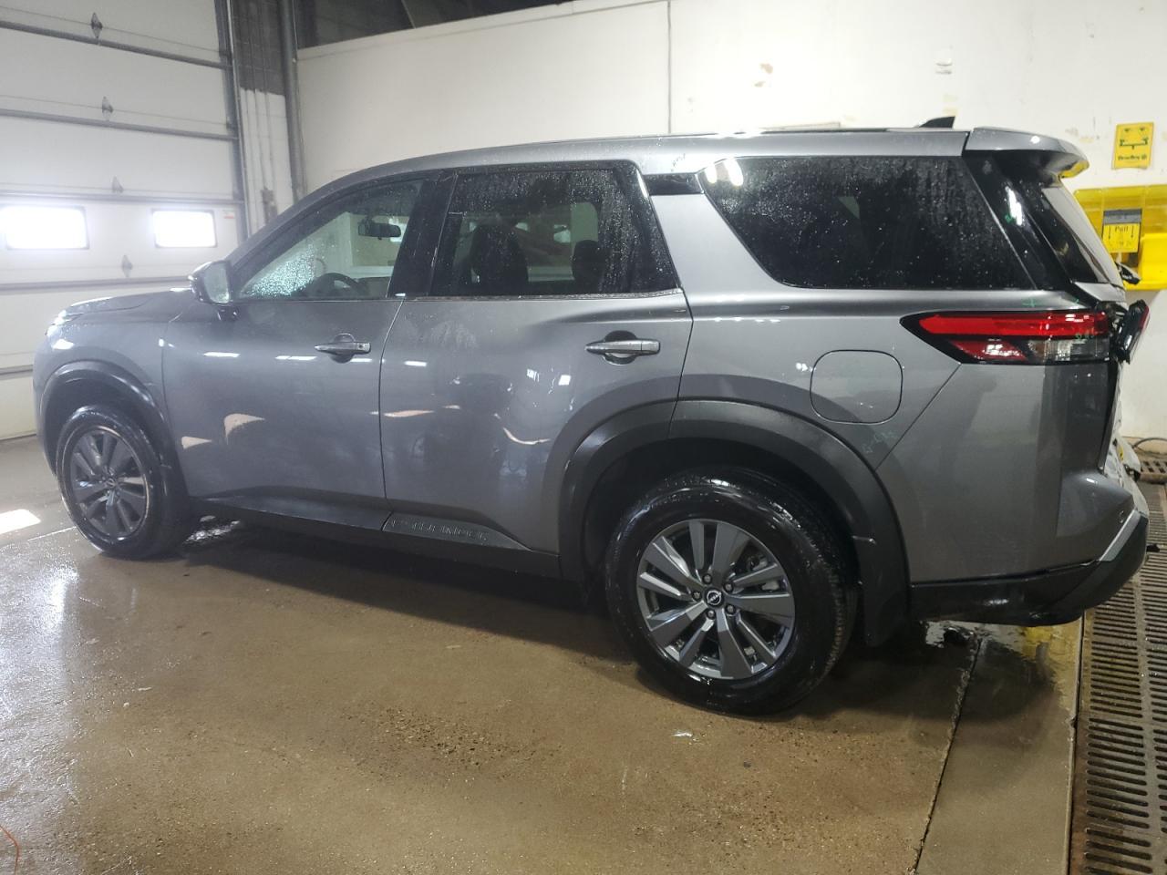 2023 NISSAN PATHFINDER - Фото 2