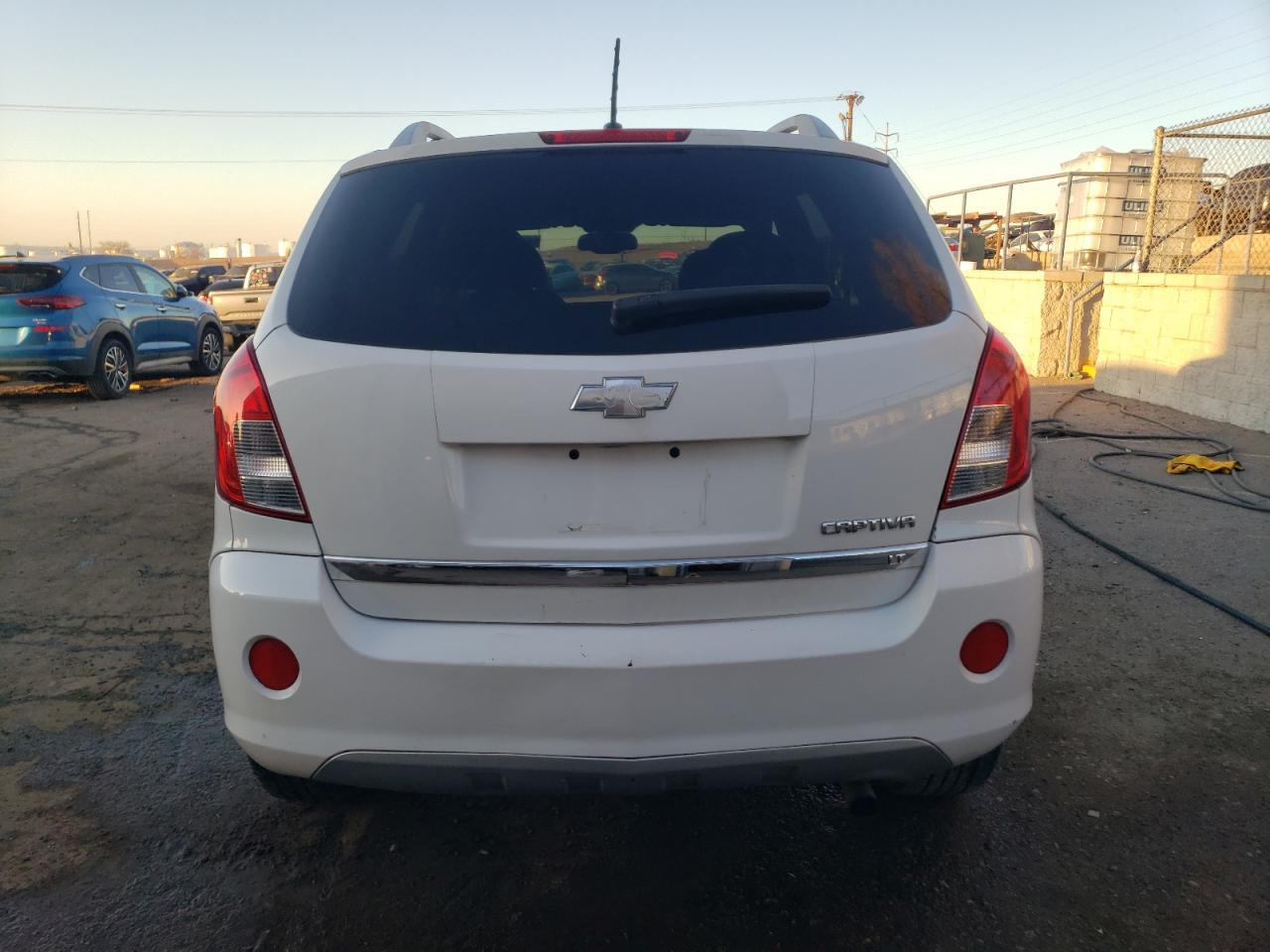 2014 CHEVROLET CAPTIVA LT - Image 6