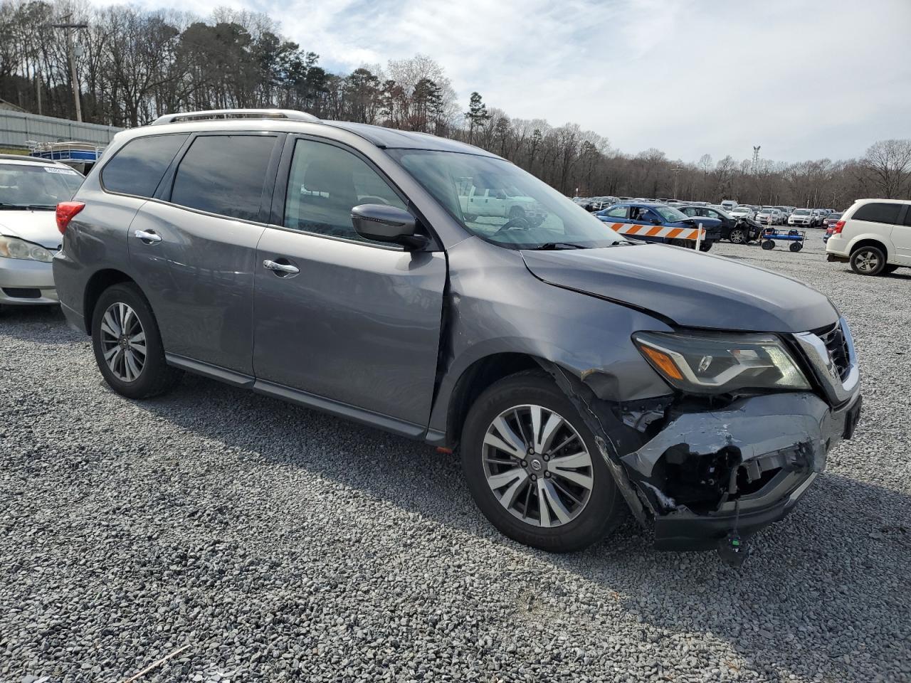 2017 NISSAN PATHFINDER - Фото 4