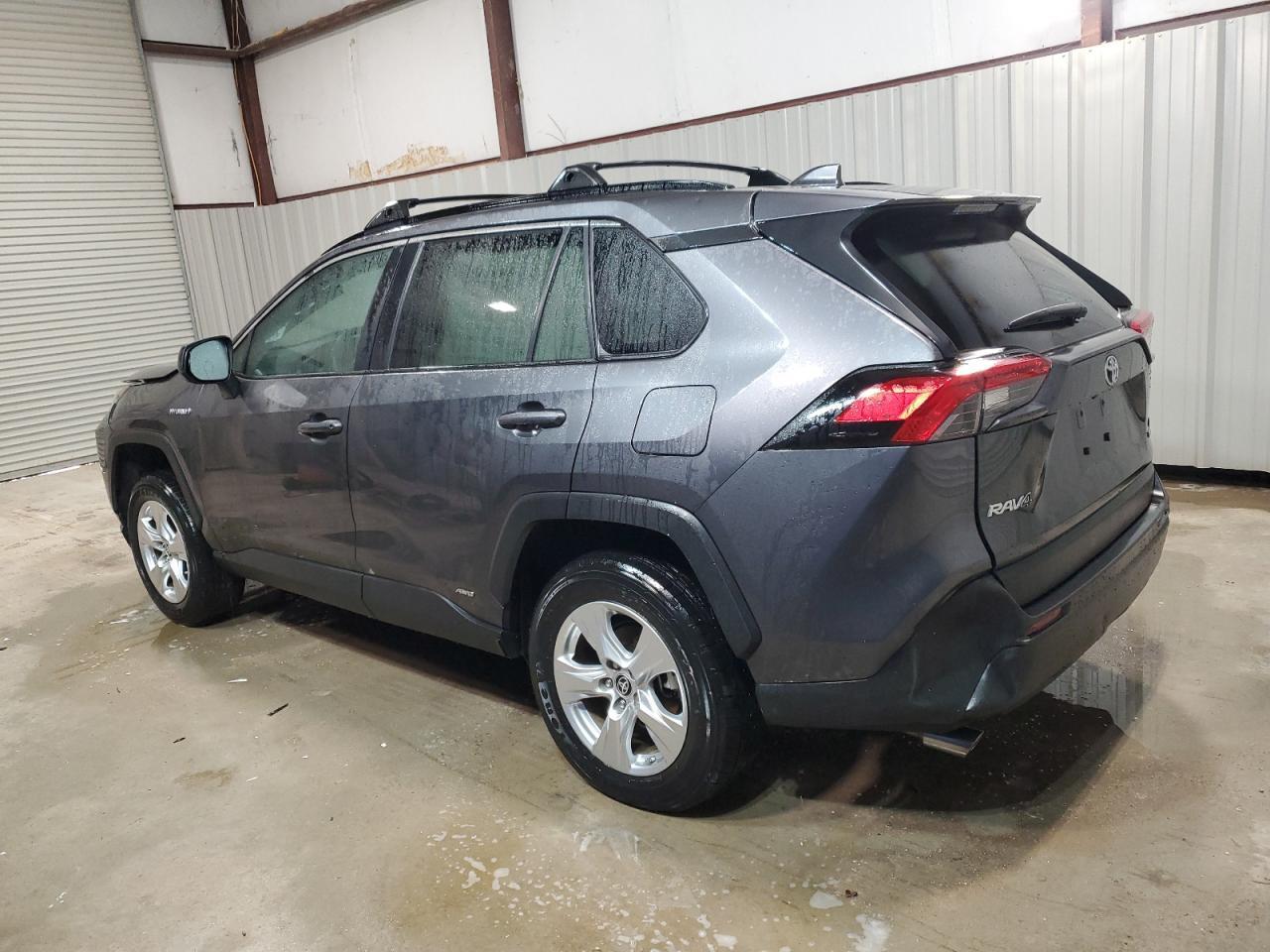 2021 TOYOTA RAV4 LE - Image 2