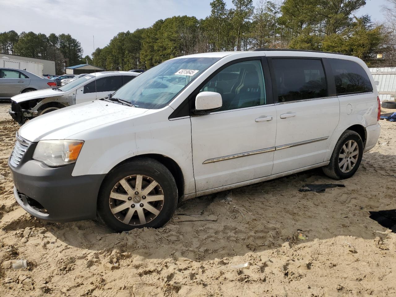 2014 CHRYSLER TOWN & COU