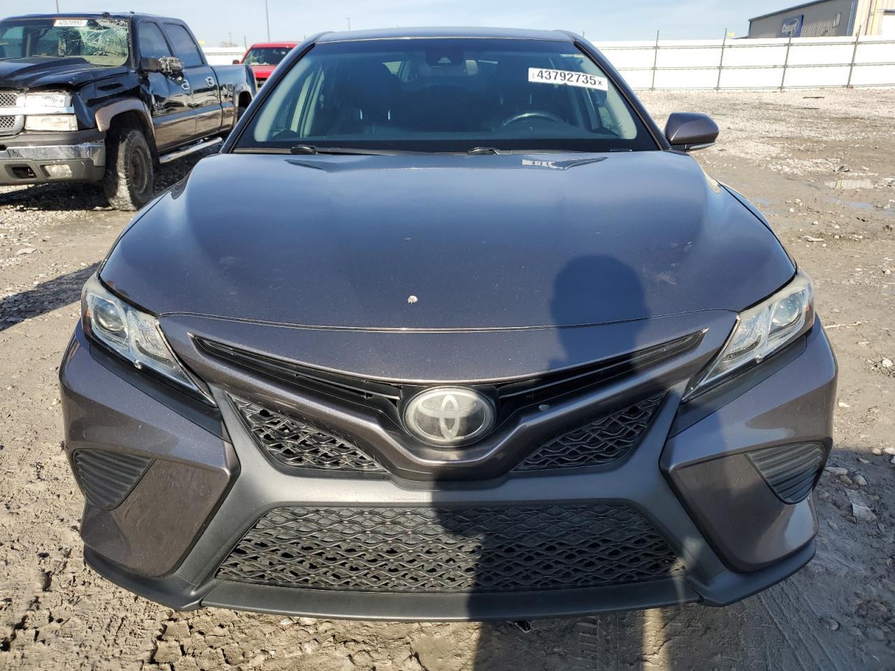 2018 TOYOTA CAMRY L - Фото 5
