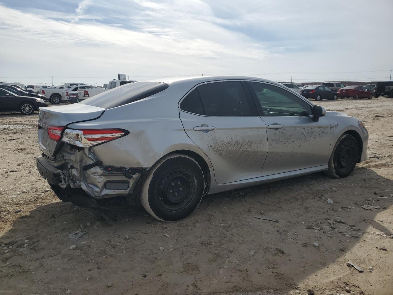 2018 TOYOTA CAMRY LE - Image 3