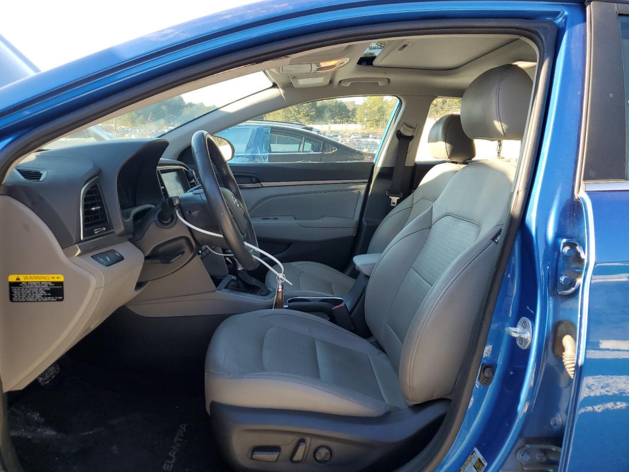 2017 HYUNDAI ELANTRA SE - Фото 7