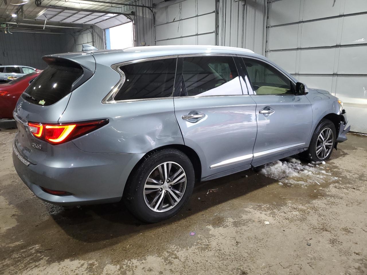 2017 INFINITI QX60 - Image 3