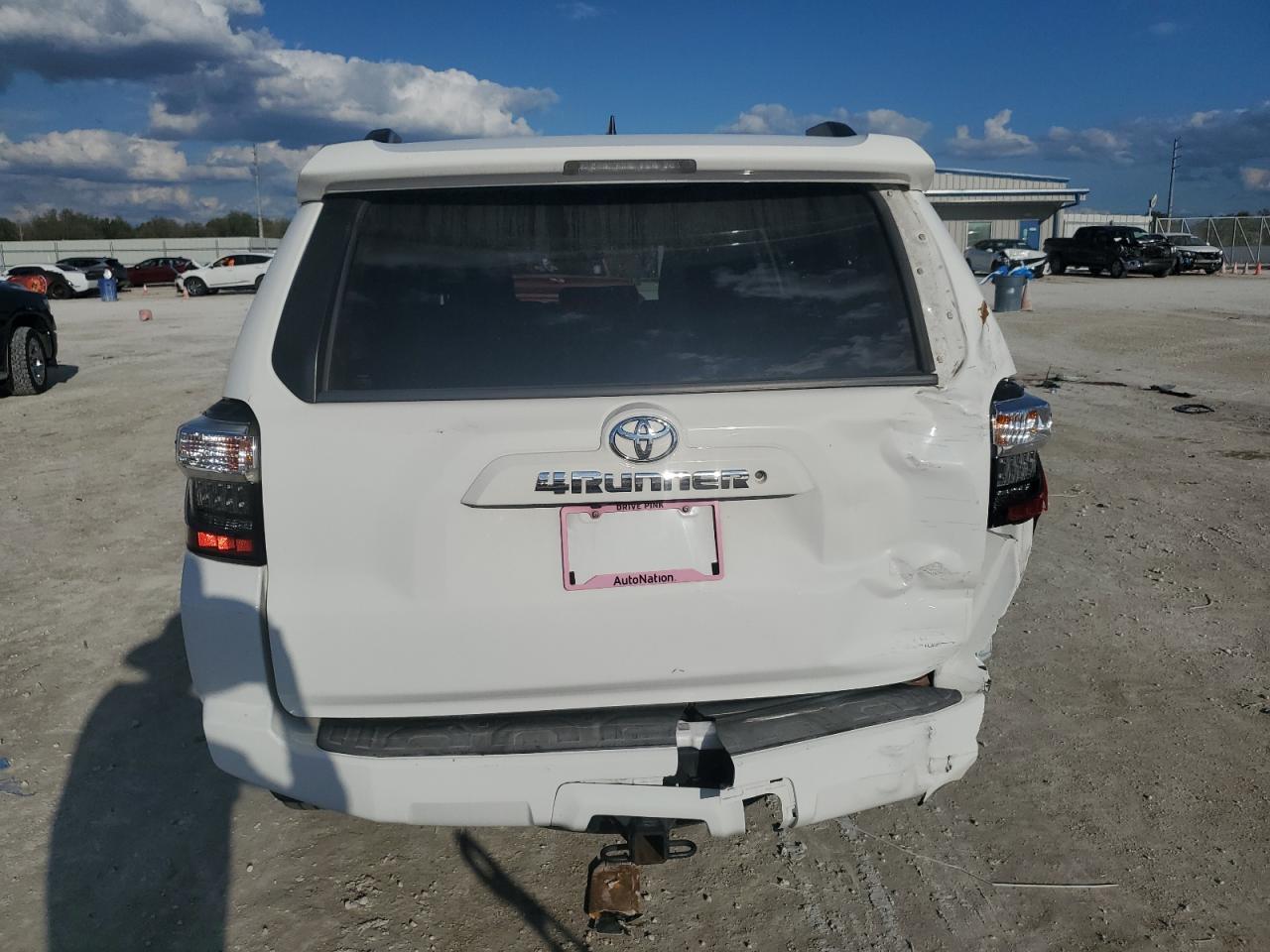2019 TOYOTA 4RUNNER SR - Image 6