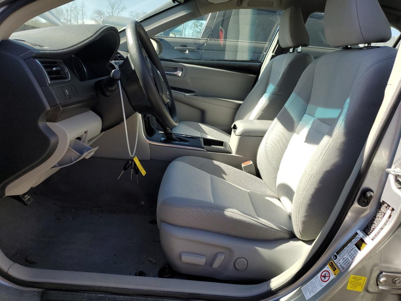 2017 TOYOTA CAMRY LE - Image 7