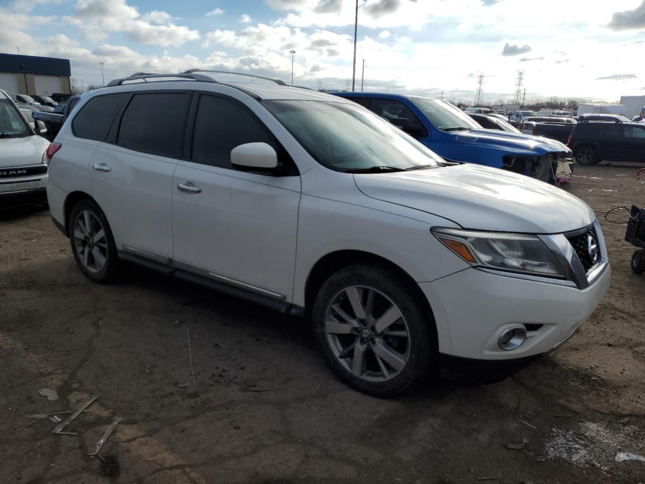 2013 NISSAN PATHFINDER - Image 4