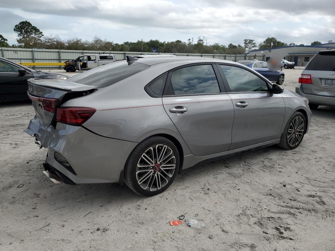 2024 KIA FORTE GT - Фото 3