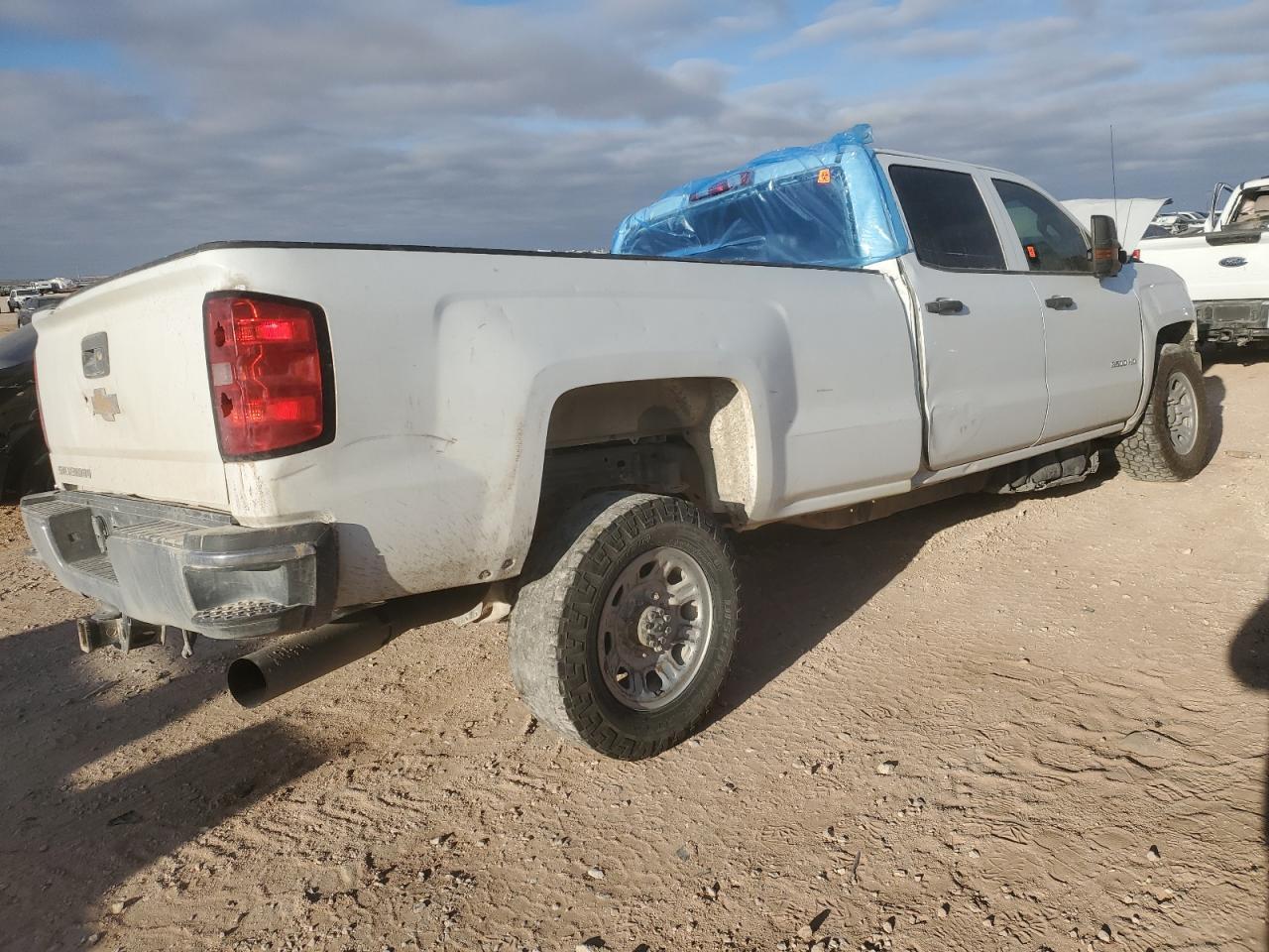 2019 CHEVROLET SILVERADO - Фото 3