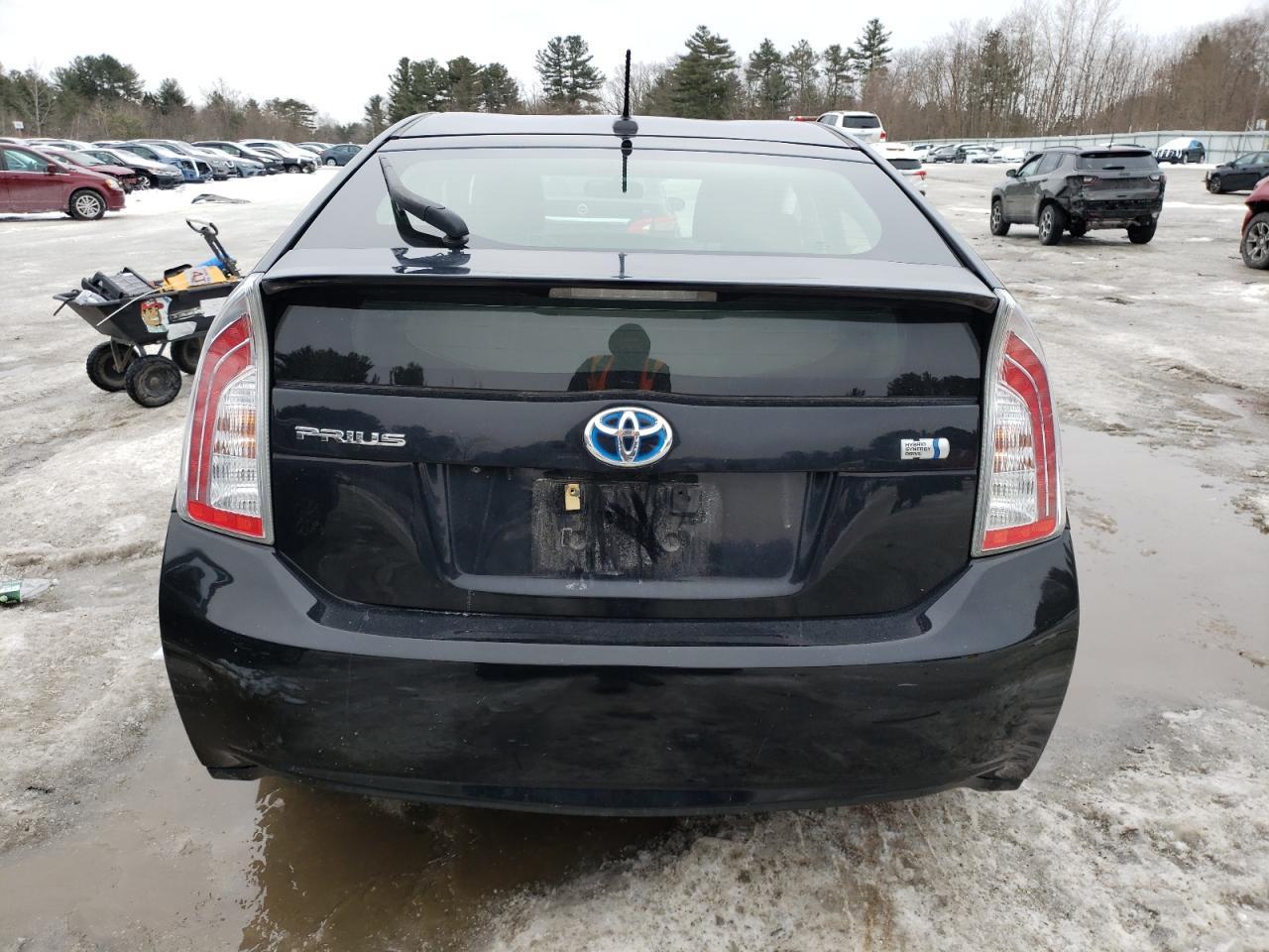 2013 TOYOTA PRIUS - Image 6