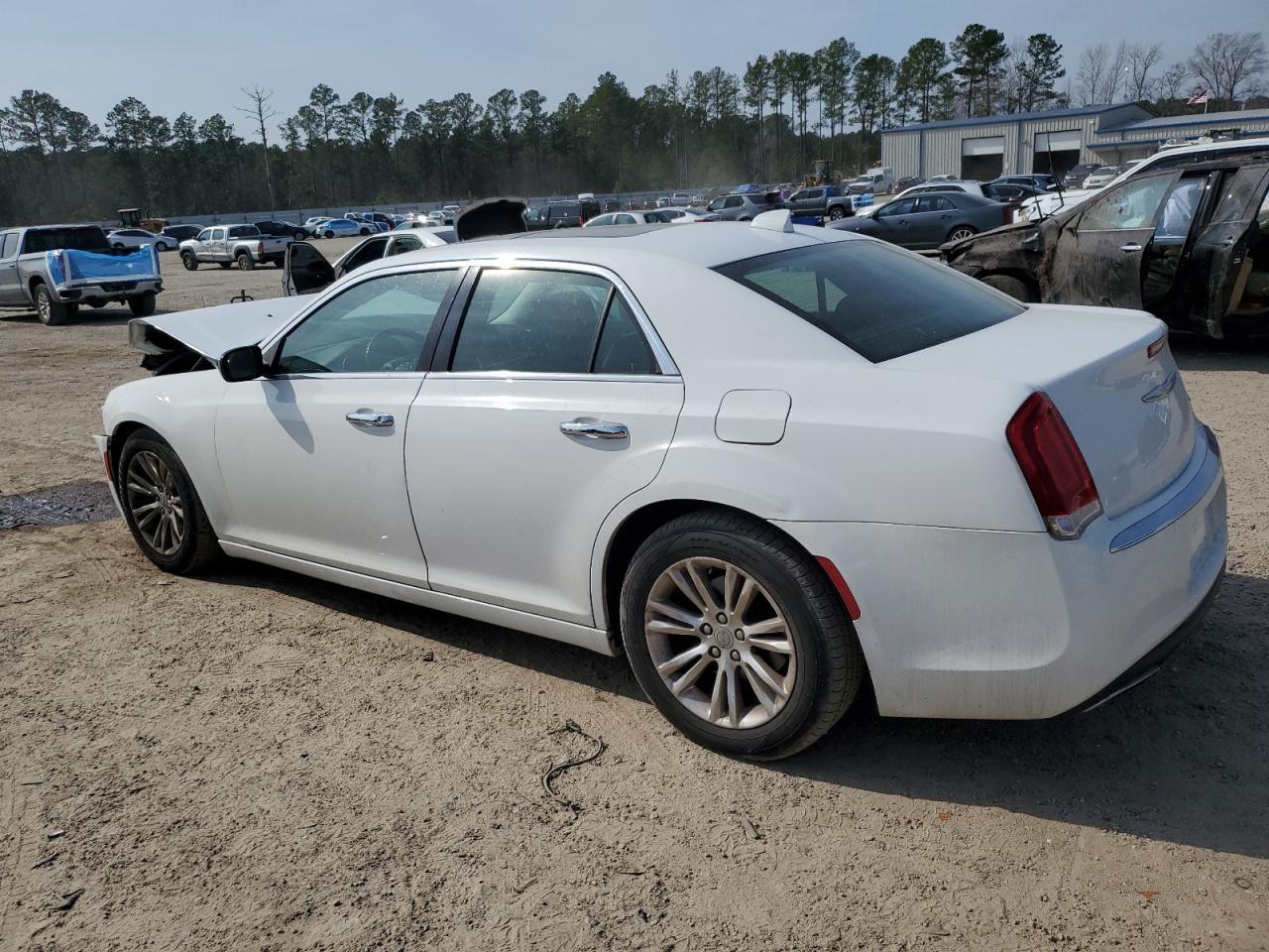 2015 CHRYSLER 300C - Image 2