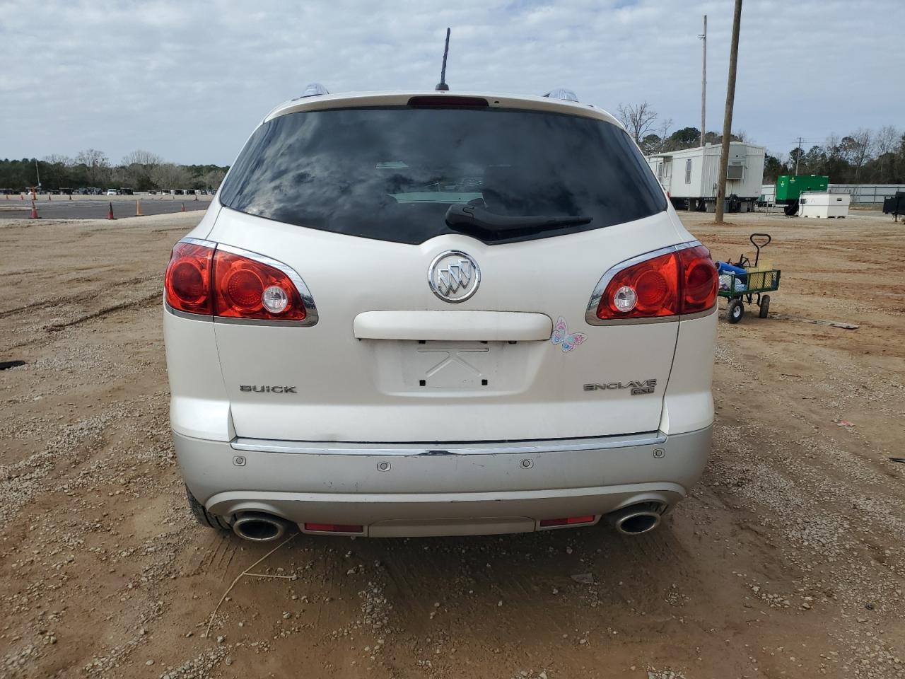 2011 BUICK ENCLAVE CX - Image 6