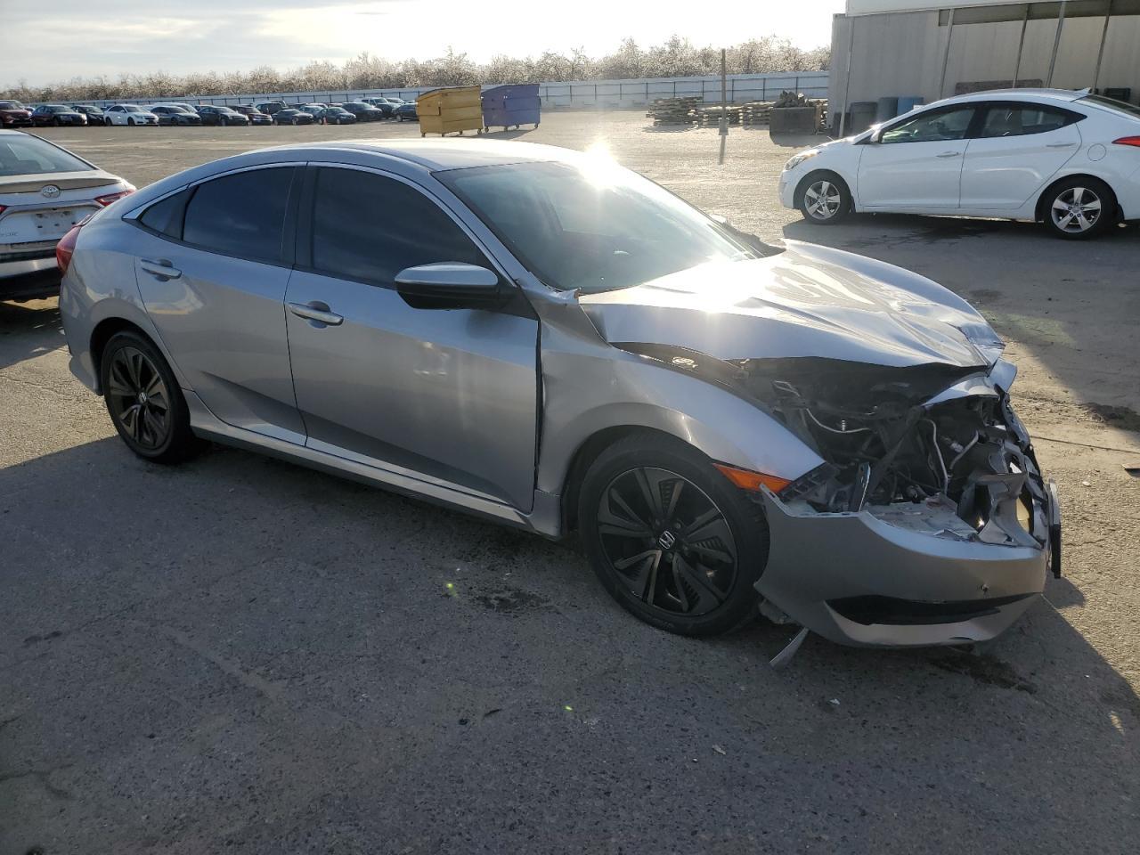 2016 HONDA CIVIC LX - Image 4
