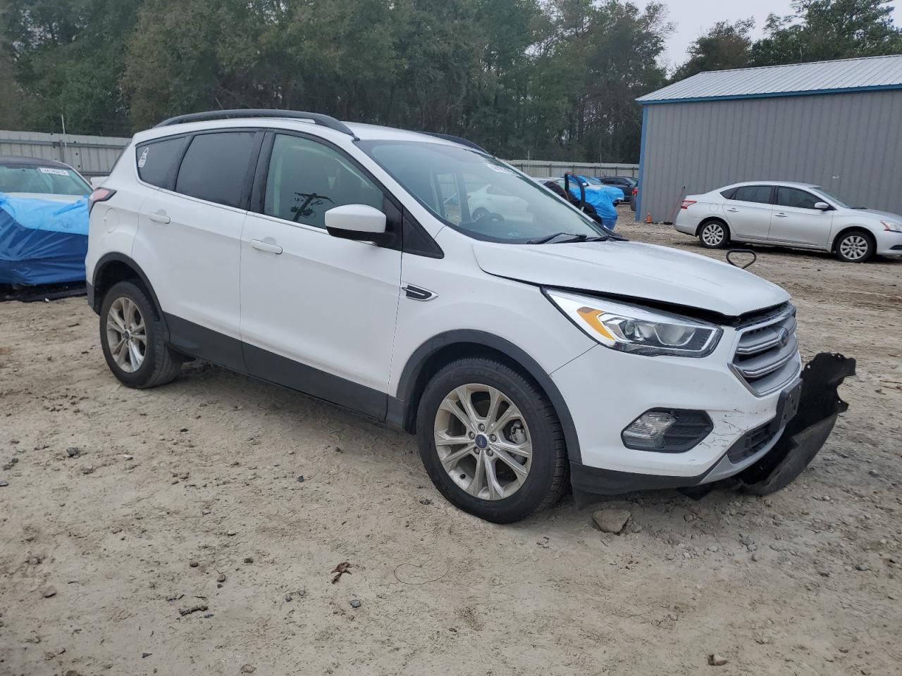 2017 FORD ESCAPE SE - Фото 4