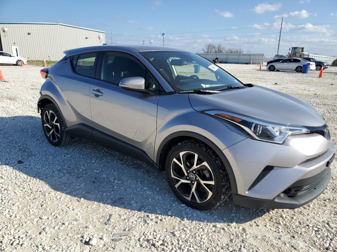 2018 TOYOTA C-HR XLE - Фото 4