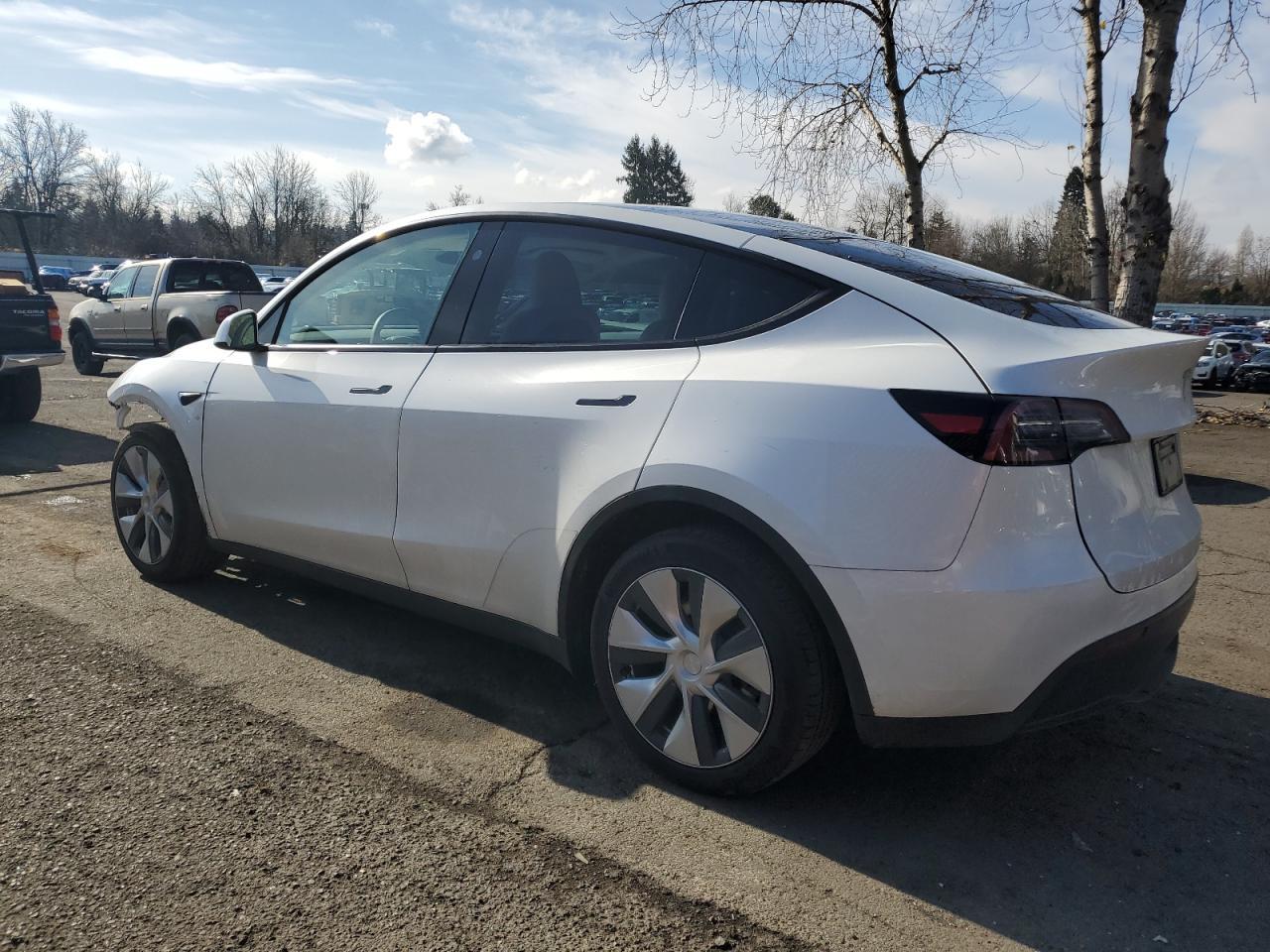 2023 TESLA MODEL Y - Фото 2