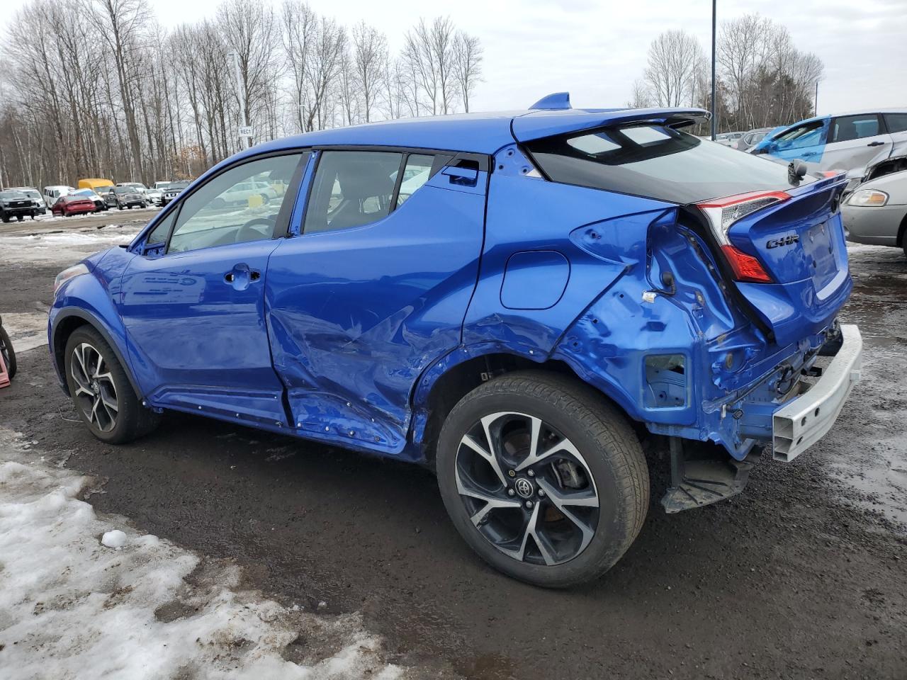 2021 TOYOTA C-HR XLE - Image 2