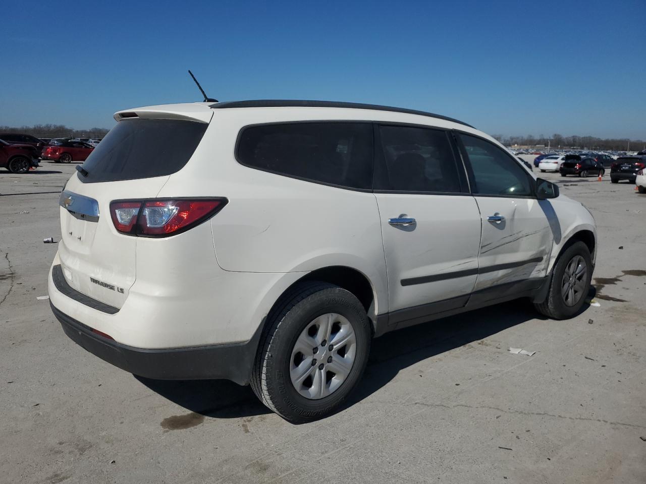 2014 CHEVROLET TRAVERSE L - Фото 3