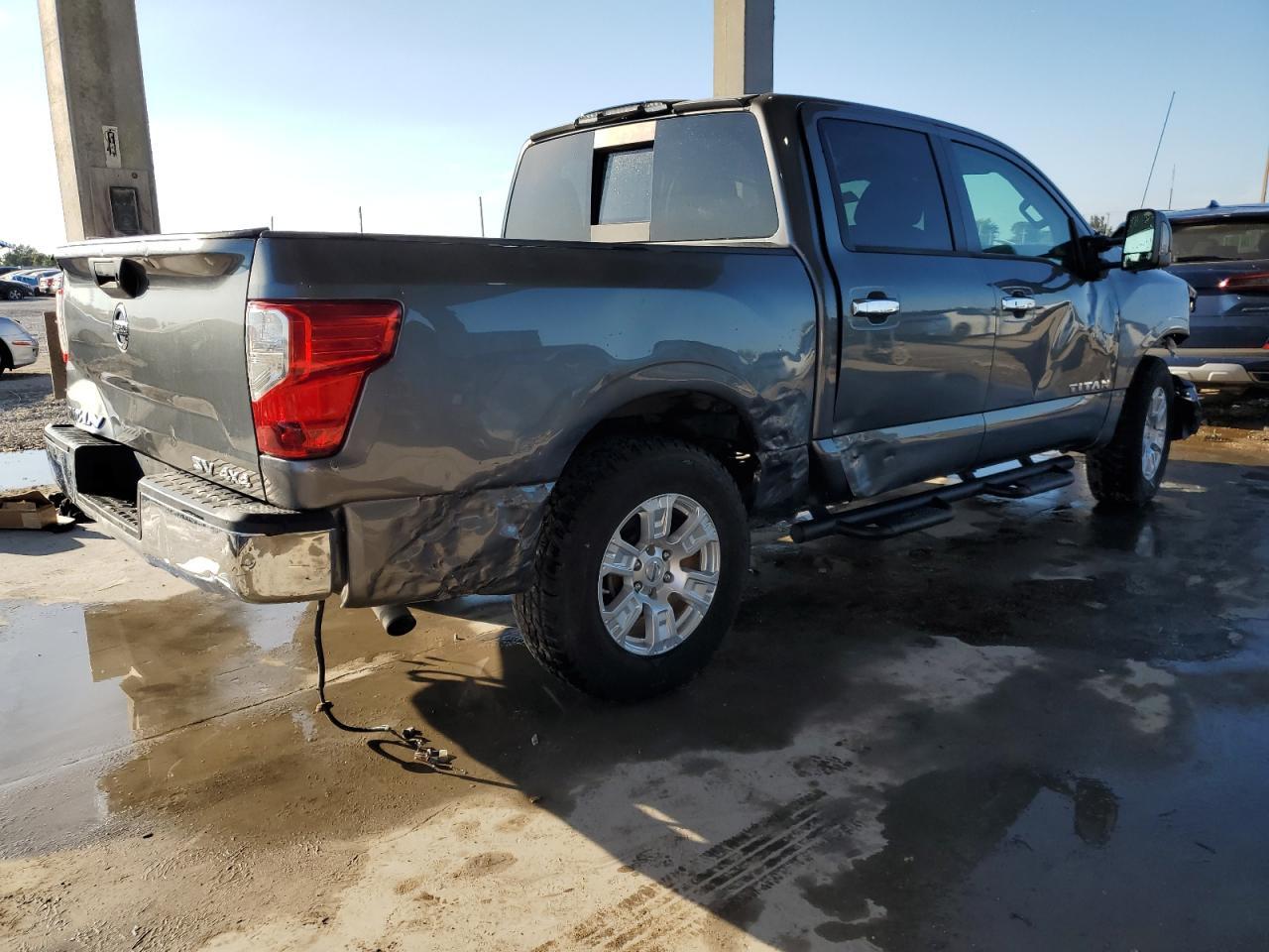 2021 NISSAN TITAN SV - Фото 3
