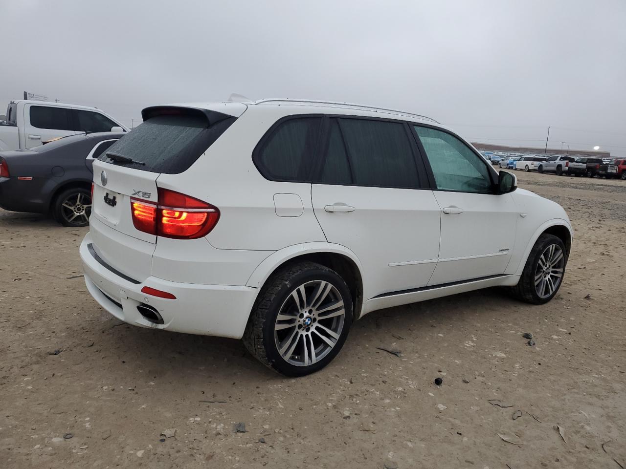 2012 BMW X5 XDRIVE3 - Image 3