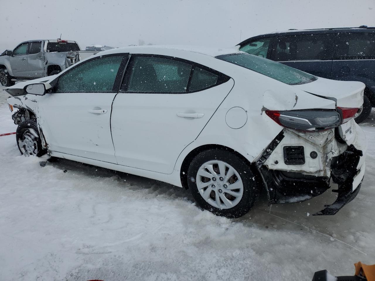 2017 HYUNDAI ELANTRA SE - Image 2