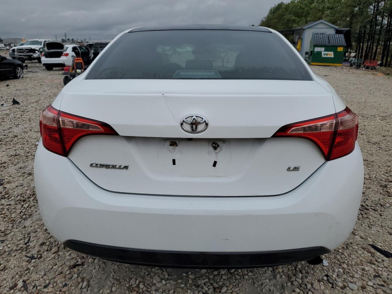 2018 TOYOTA COROLLA L - Image 6