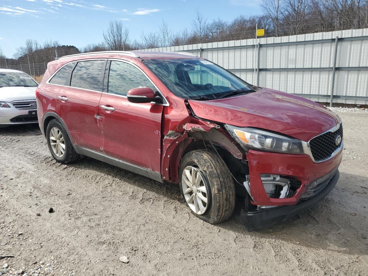 2016 KIA SORENTO LX - Image 4