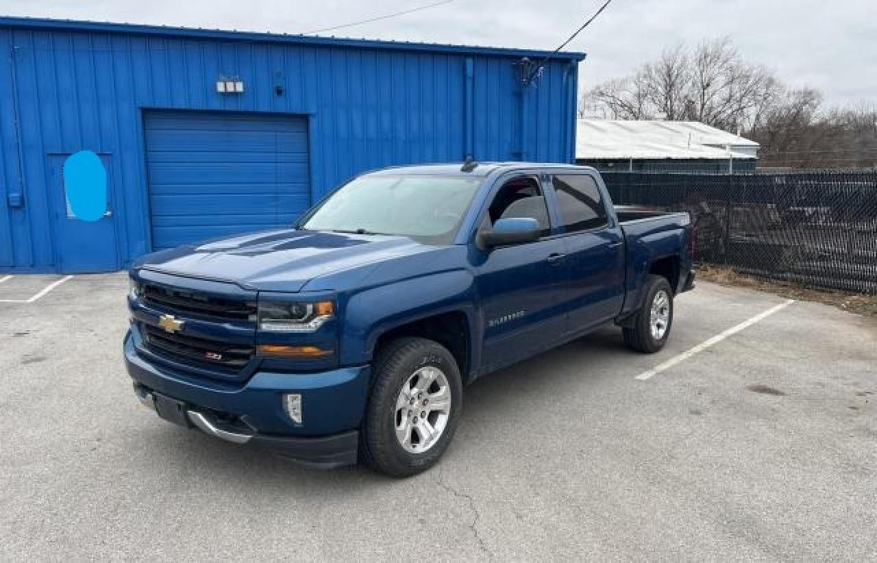 2017 CHEVROLET SILVERADO - Image 2
