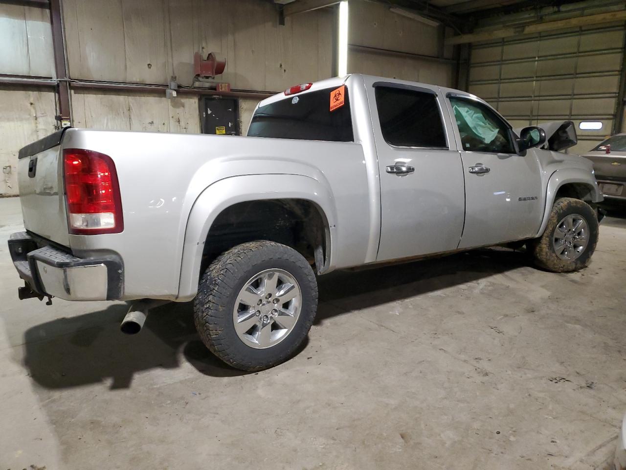 2011 GMC SIERRA K15 - Фото 3