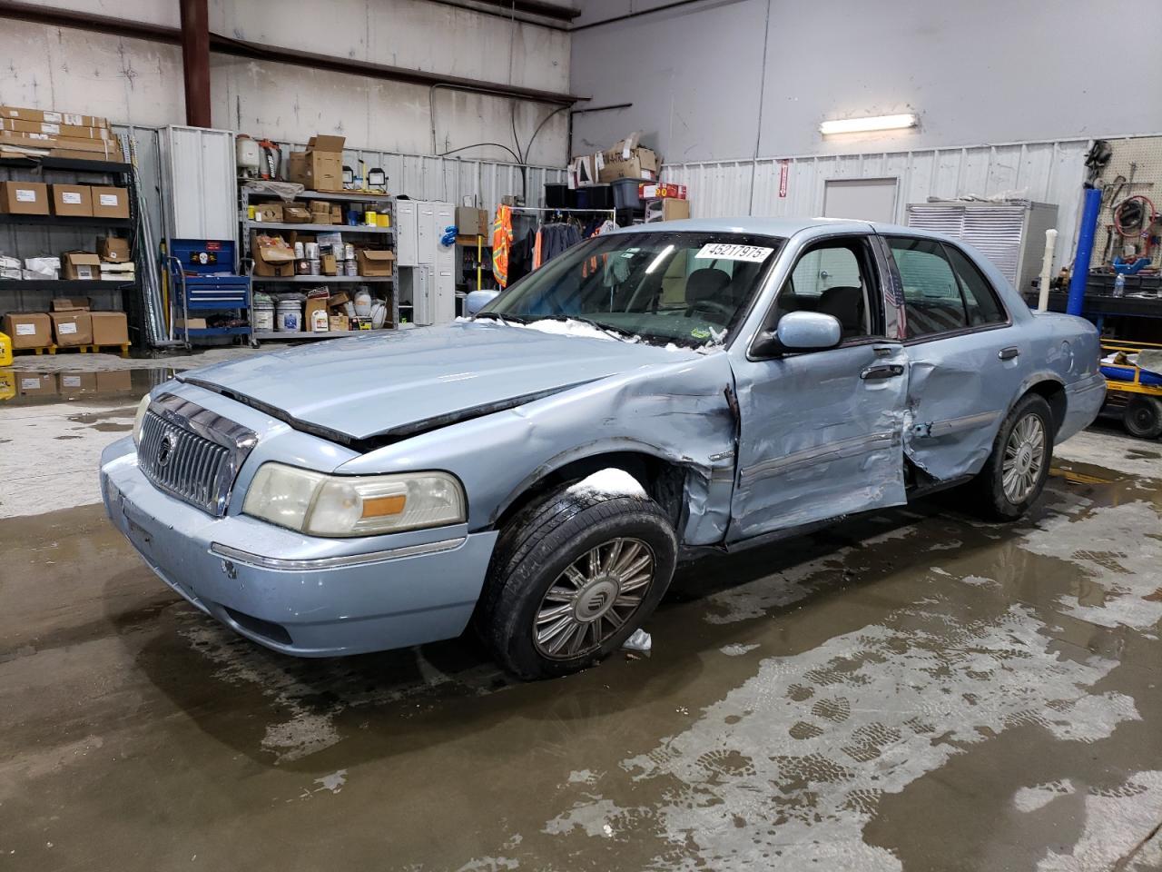 2010 MERCURY GRAND MARQ