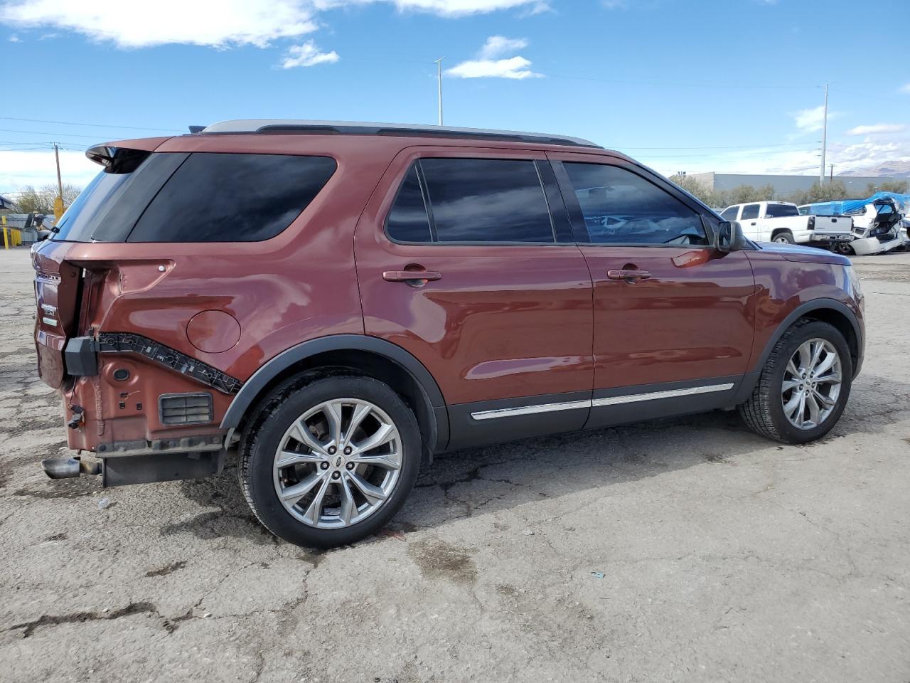 2018 FORD EXPLORER X - Фото 3